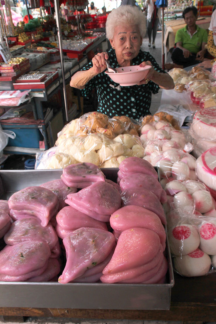 vendedora-yaowarat-comida-bangkok-tailandia-mipaseoporelmundo