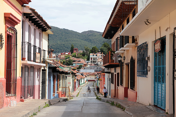 calle-san-cristobal-de-las-casas-chiapas-mexico-mipaseoporelmundo