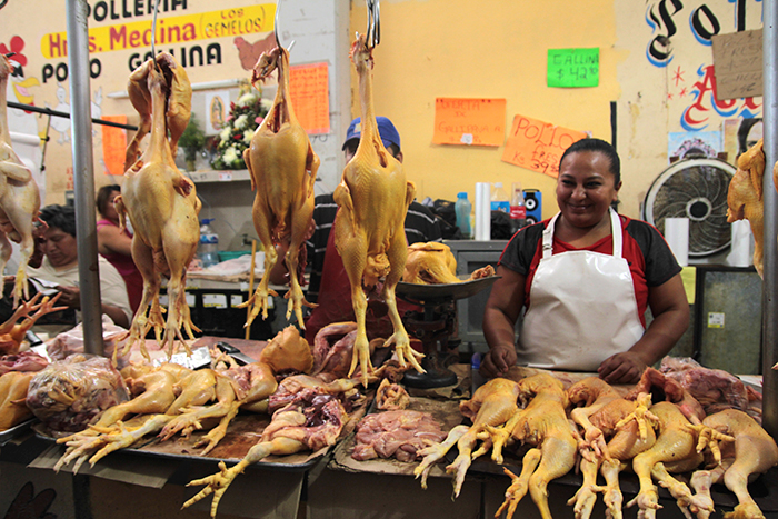 pollos-mercado-campeche-mexico-mipaseoporelmundo
