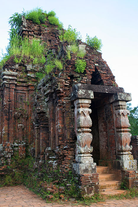 edificio-ruinas-my-son-hoi-an-vietnam-mipaseoporelmundo