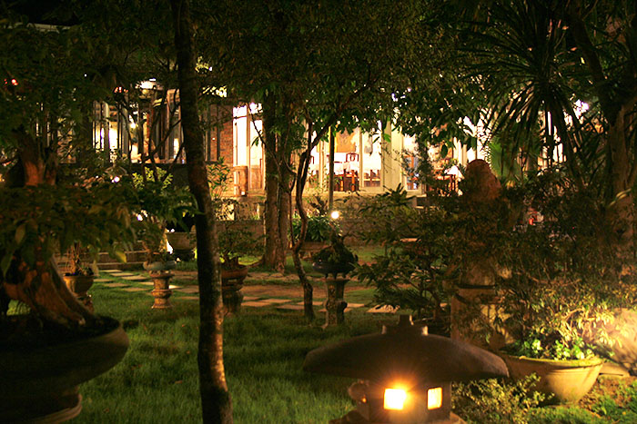 jardin-restaurante-ythao-garden-hue-vietnam-mipaseoporelmundo