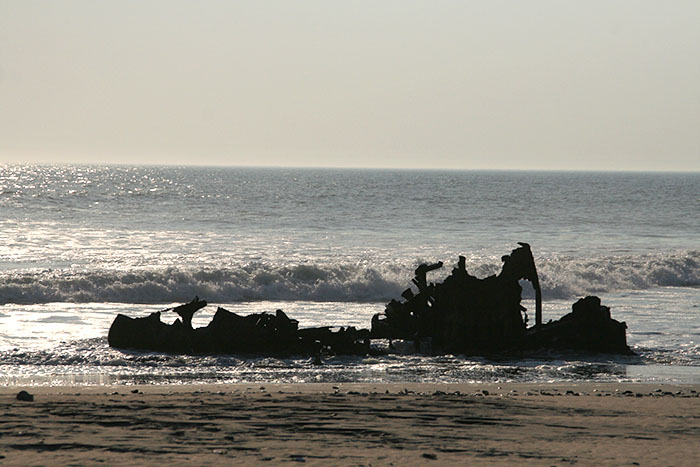 esqueleto-barco-skeleton-coast-namibia-mipaseoporelmundo