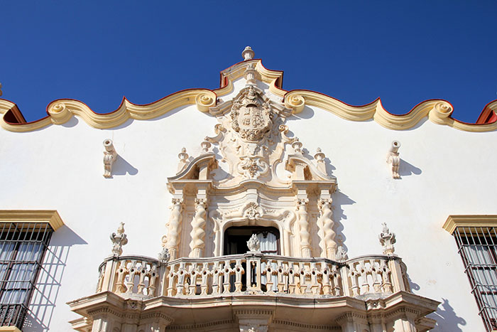 fachada-palacio-osuna-sevilla-mipaseoporelmundo