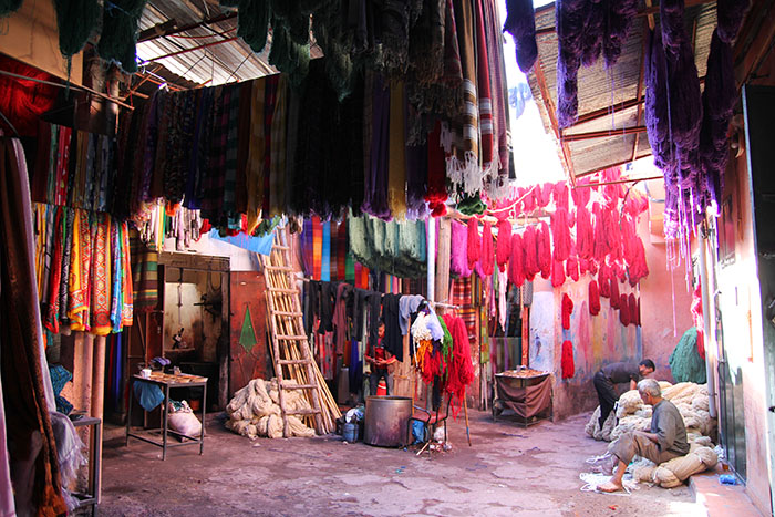 colores-tintoreros-medina-marrakech-marruecos-mipaseoporelmundo